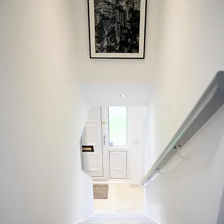 Strelley House 2- Spacious With Free Off-Street Parking, Wifi 500Mb & Netflix, Close To M1 Jct26 Family & Contractor Friendly Nottingham Esterno foto