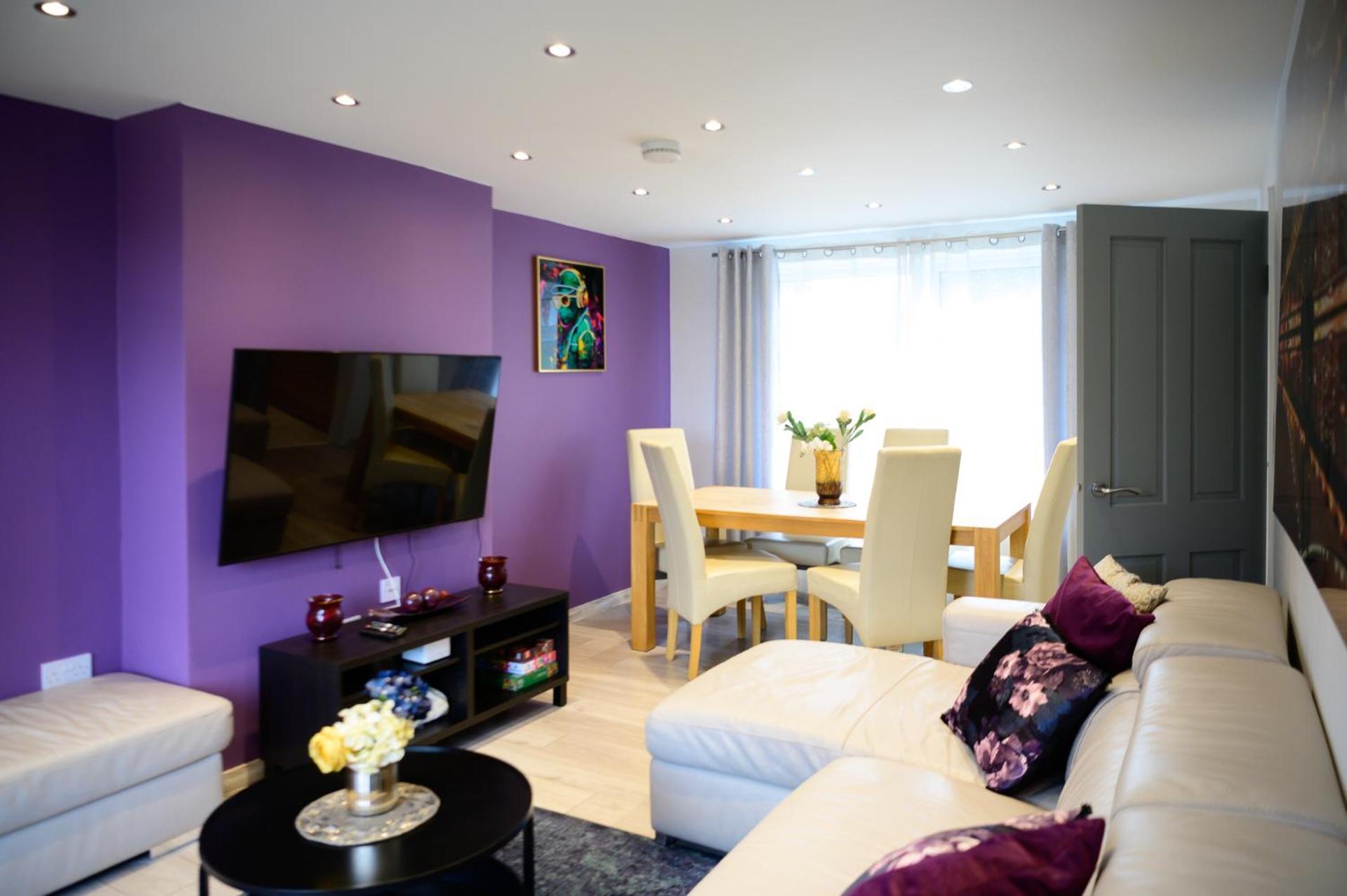 Strelley House 2- Spacious With Free Off-street Parking, Wifi 500mb & Netflix, Close To M1 Jct26 Family & Contractor Friendly Ferienhaus Nottingham
