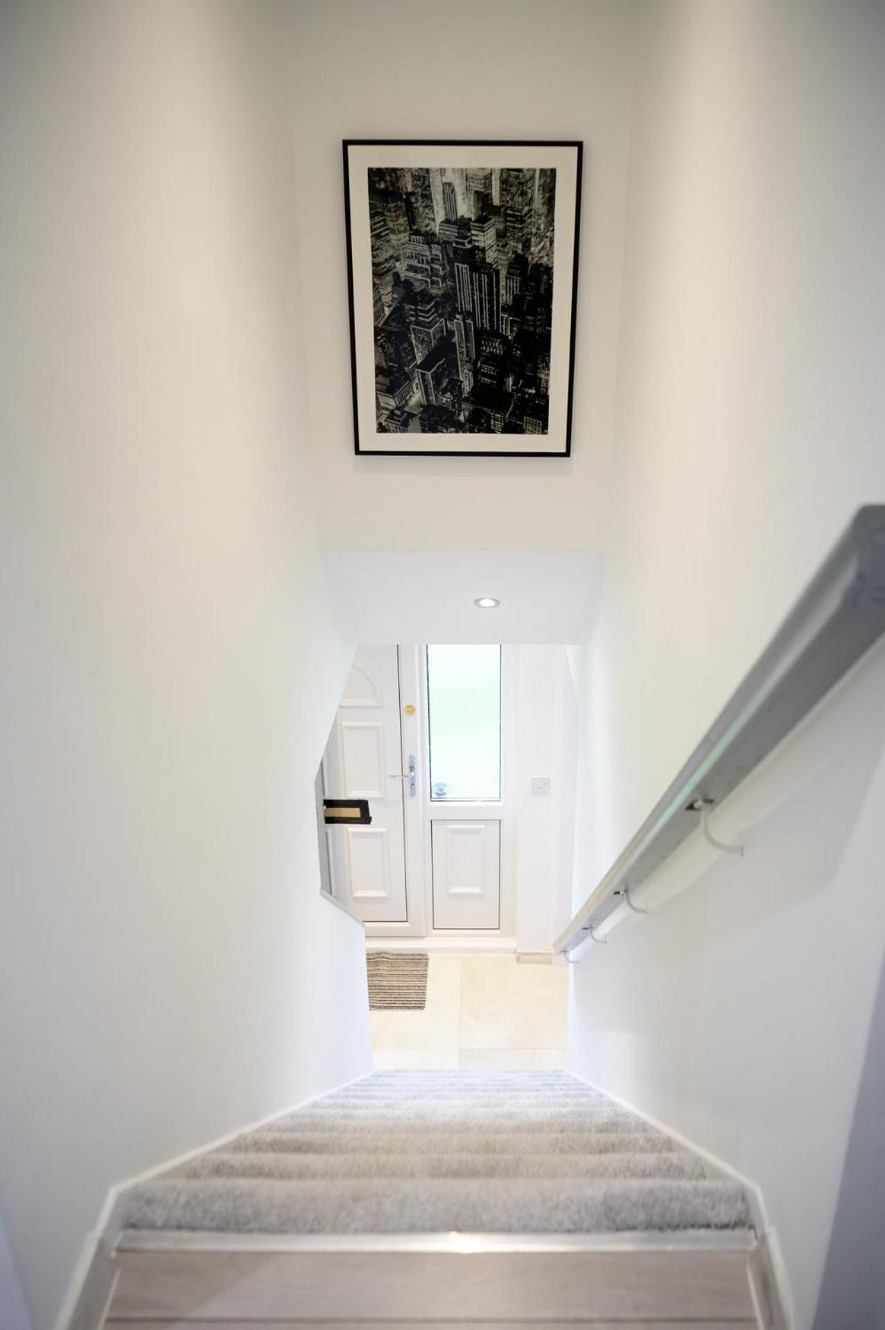 Strelley House 2- Spacious With Free Off-street Parking, Wifi 500mb & Netflix, Close To M1 Jct26 Family & Contractor Friendly Ноттингем